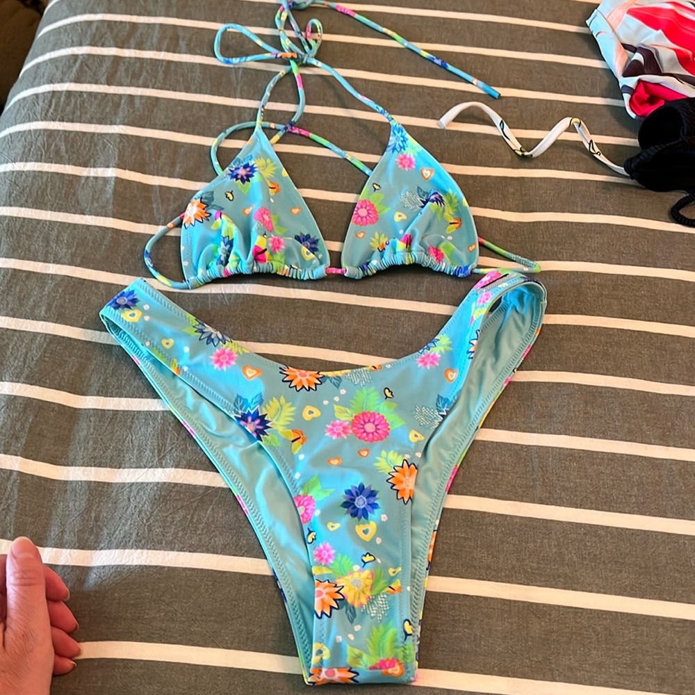 Blackbough bikini set size small